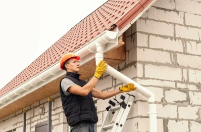 Pose et remplacement de gouttières à Juranville